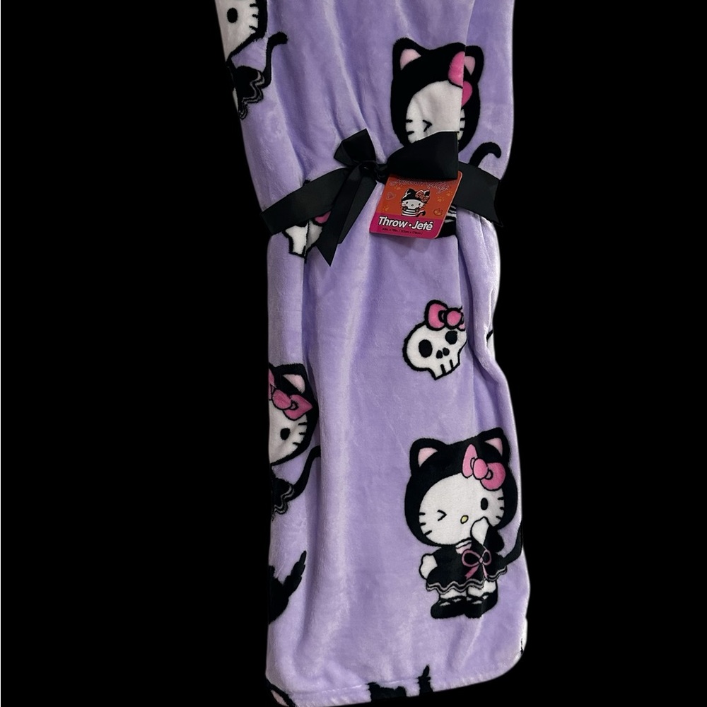 Hello Kitty Purple Throw Blanket NWT